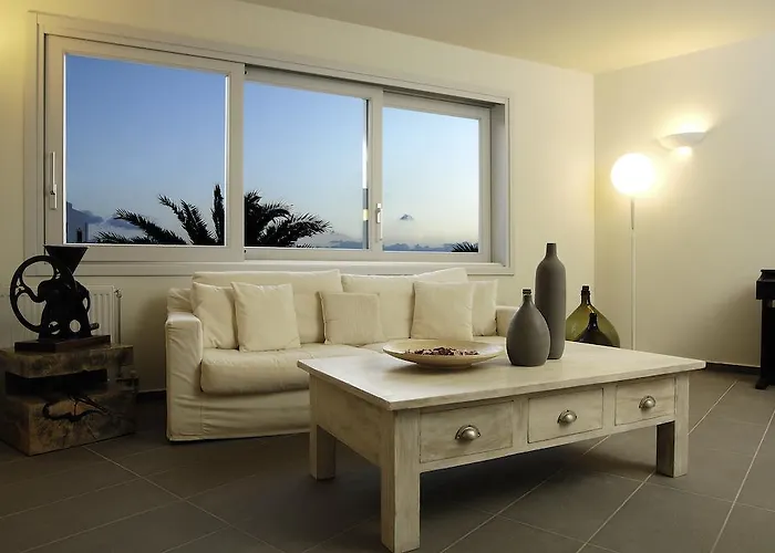 Filoxenia Aparthotel 3*