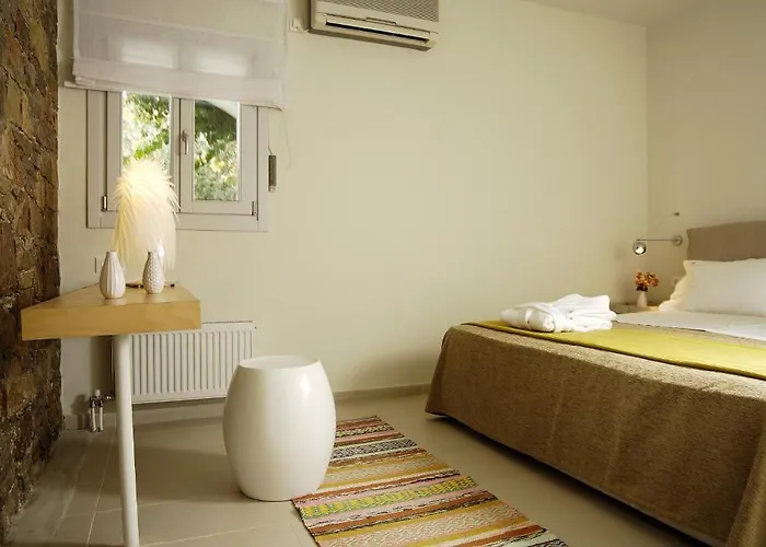 Filoxenia Aparthotel Agia Pelagia (Kythira)